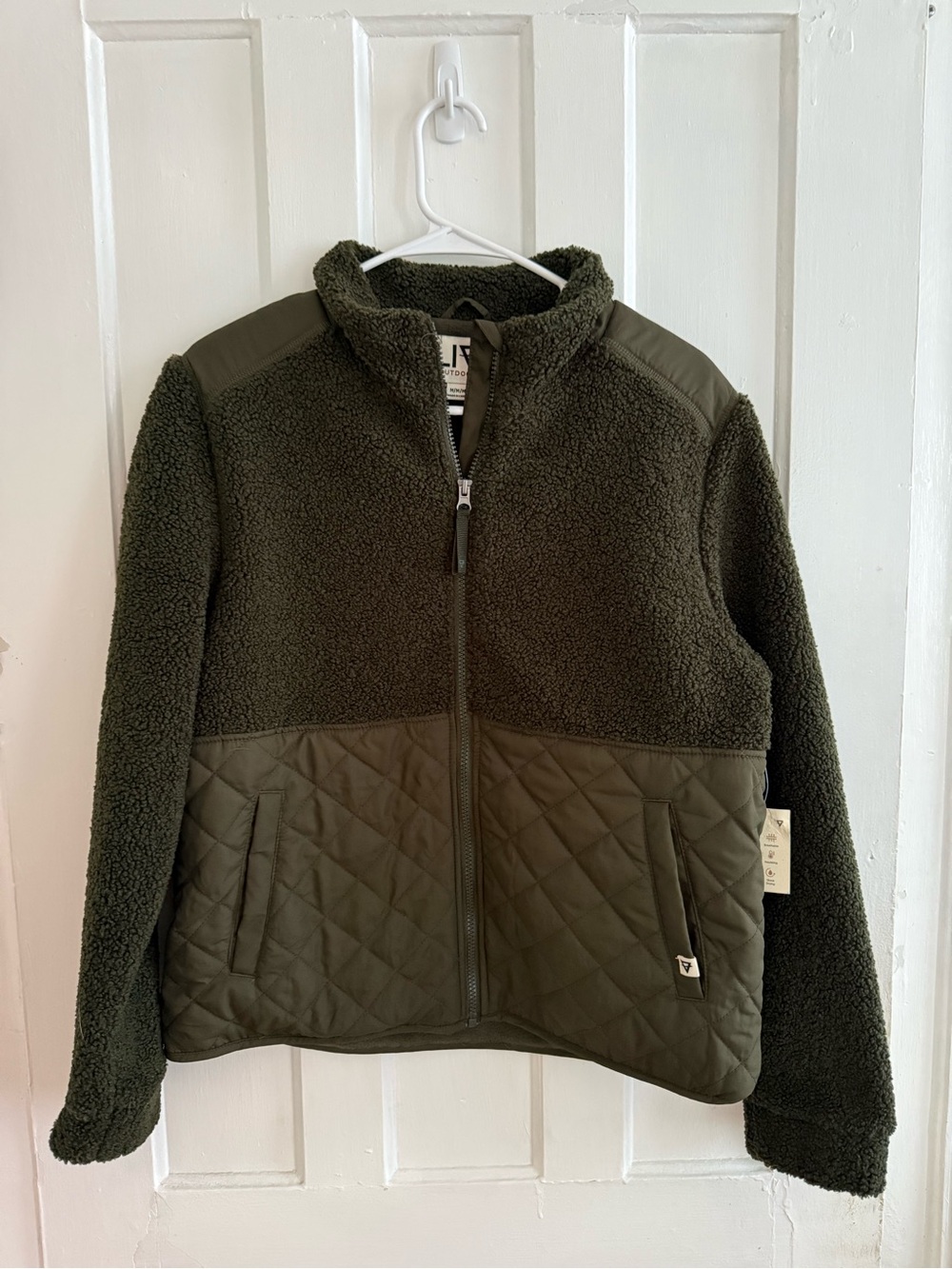 NWT Olive Green Sherpa Fleece Lined Quilted  Zipper Jacket - M - LIV Outdoor